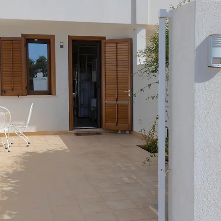 La Casetta Di Leo - *