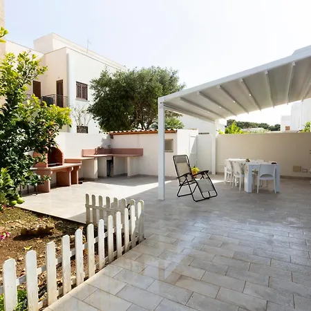 Holiday home La Casetta Di Leo - *